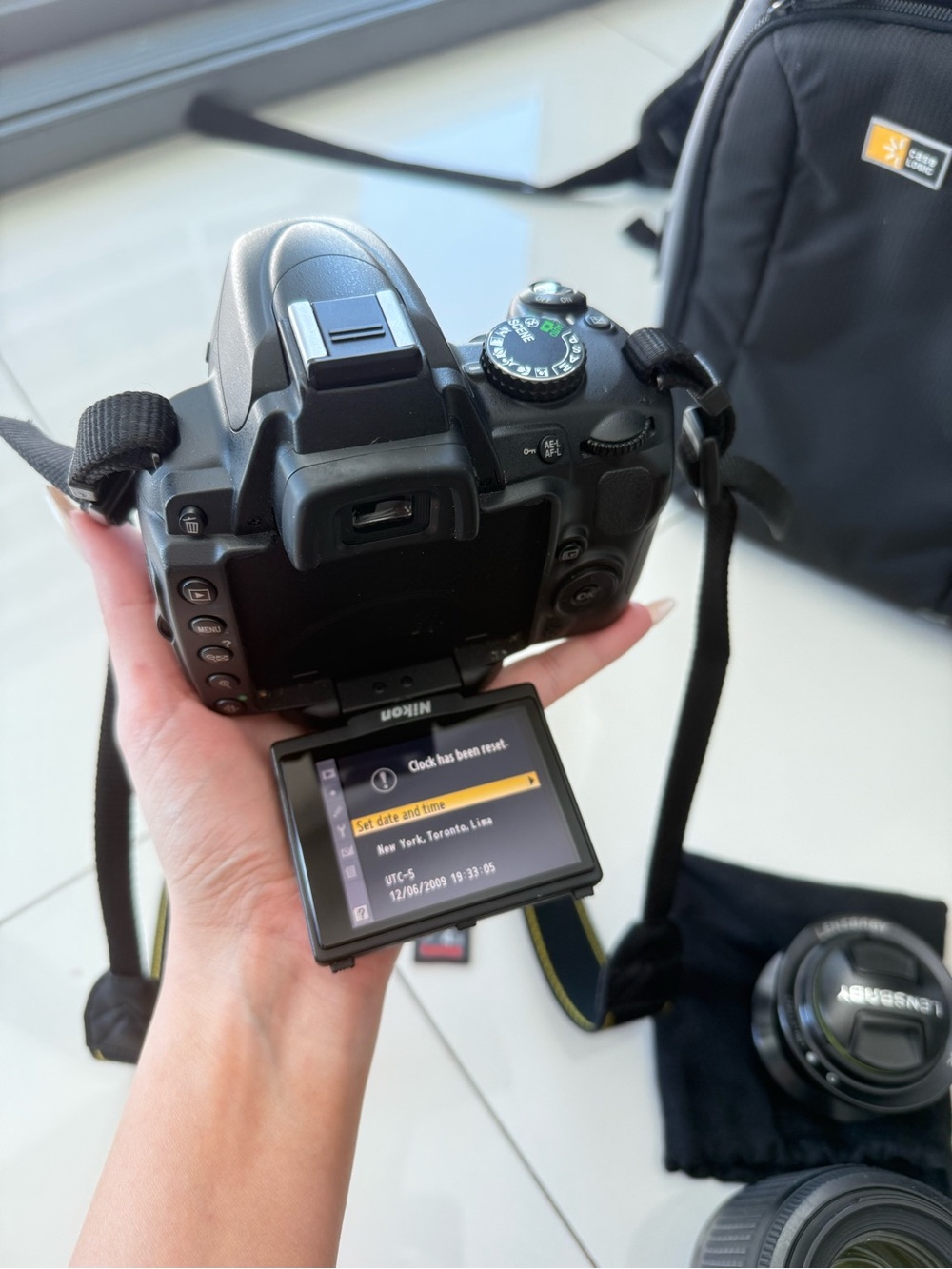 Nikon D5000 Set - Picture 4 of 9
